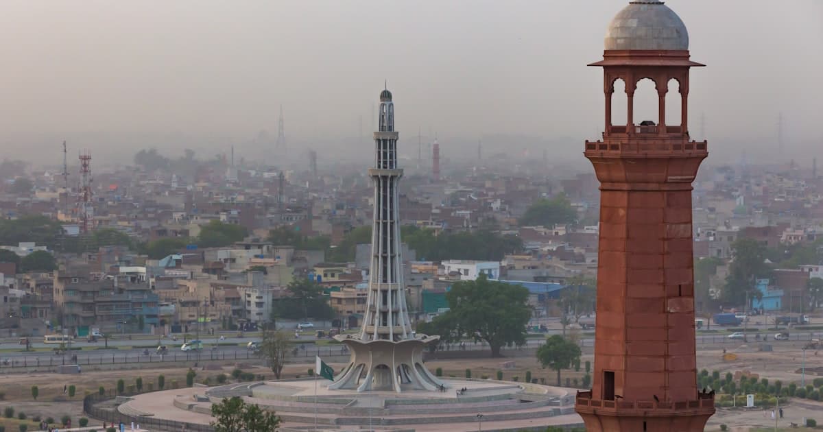 Pakistan Rupee Forecast 2026: GBP & USD to PKR Outlook