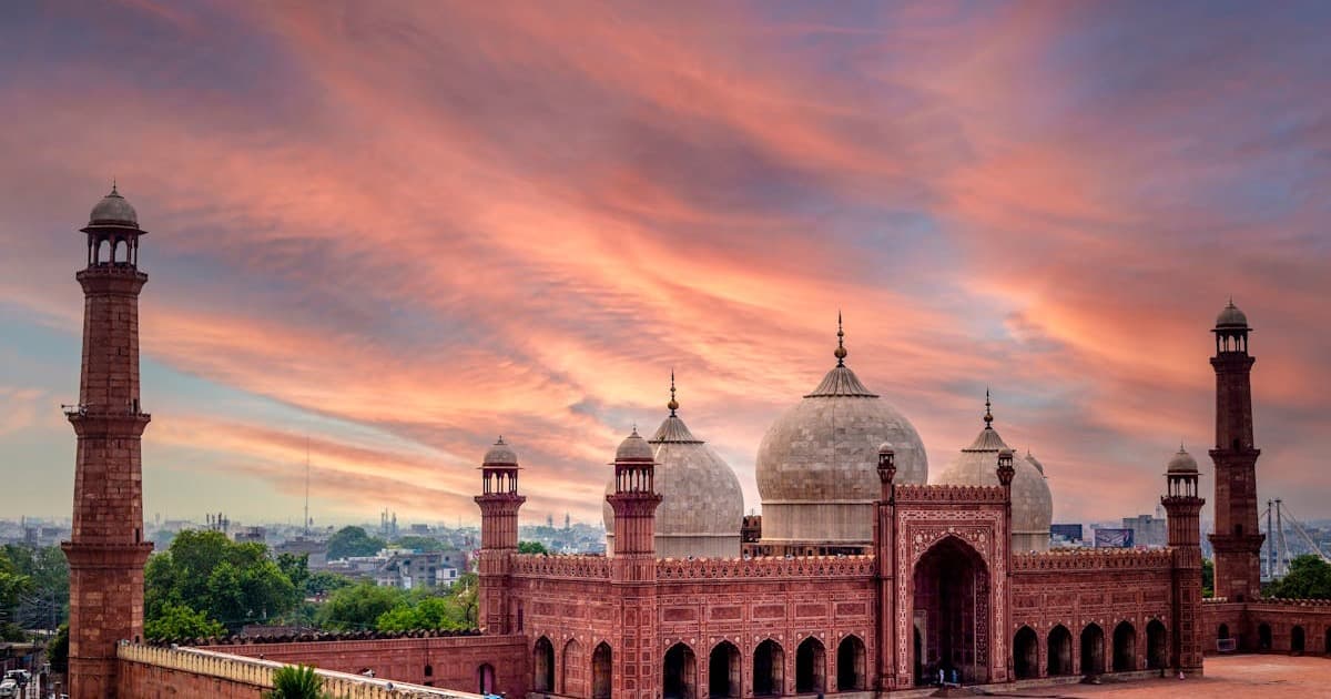 Best Way to Send Money to Pakistan 2026 — Cheapest Rates